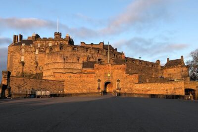Essential Walking Tour of Edinburgh's Old Town - Start at Grassmarket and get your bearings fast (3 hours, private, max 6)