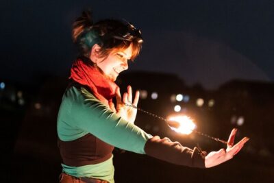 Fire Dancing with Iga - Safety training with real tools: How the workshop is built
