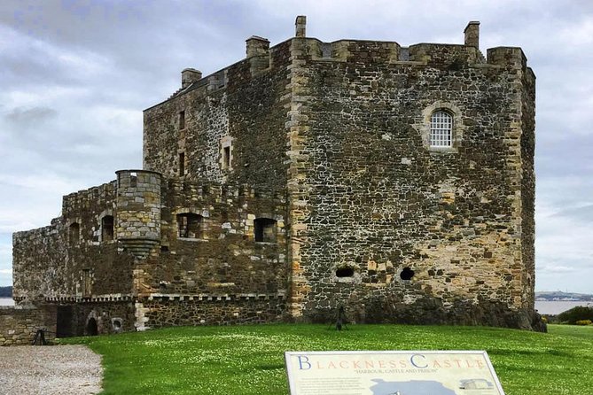 Five Outlander locations , Outlander film locations tour - Culross Palace: Cranesmuir and the Feeling of a Real Show Town