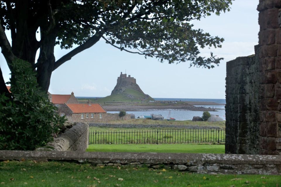 From Edinburg: Viking Coast & Alnwick Castle Day Tour - The Border Feel: Berwick-on-Tweed and the Scotland–England Line