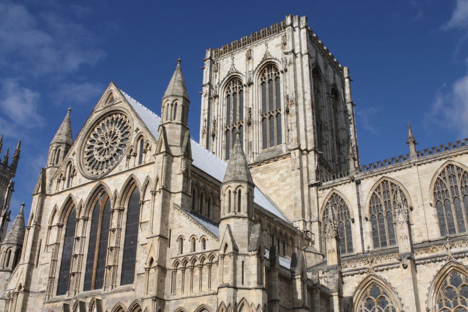 From Edinburgh: 5 Day Best of Northern England Tour - Day 3: Yorkshire Dales National Park and Keswick as your base