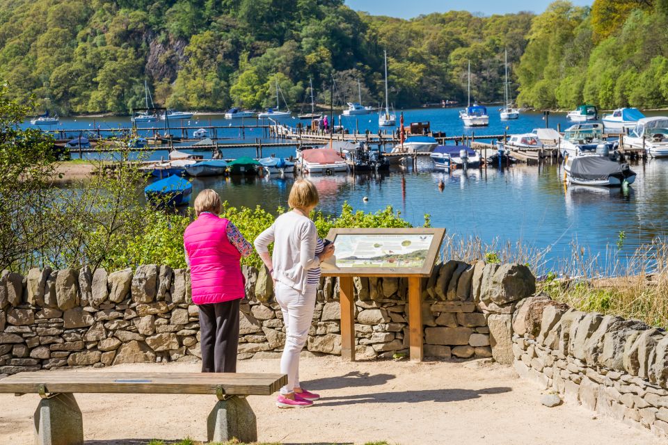 From Edinburgh: Loch Lomond, Kelpies & Stirling Castle Tour - A smart route: Stirling Castle, Loch Lomond, and the Kelpies in one day