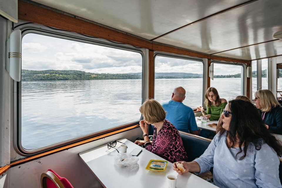 From Edinburgh: Loch Lomond, Stirling Castle & Kelpies Tour - Optional One-Hour Loch Lomond Cruise: When the Water View Wins