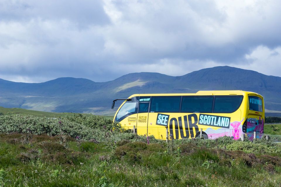 From Edinburgh: Loch Lomond, Stirling Castle & The Kelpies - Guide language and audio guides: the difference between a good day and a frustrating one