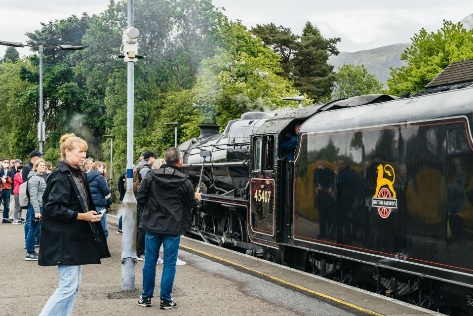 From Edinburgh: Magical Highlands Tour with Jacobite Train - Glenfinnan Visitor Center and the Loch Shiel moment