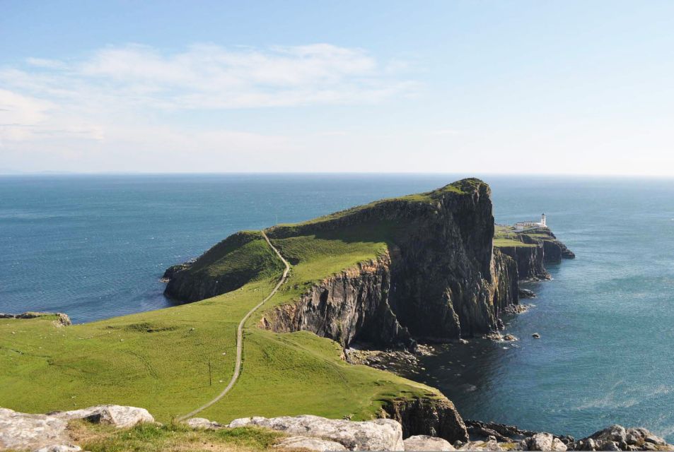 From Edinburgh: Outer Hebrides & Isle of Skye 6-Day Tour - Day 3 on Lewis: Arnol Blackhouse and Dun Carloway before beach time