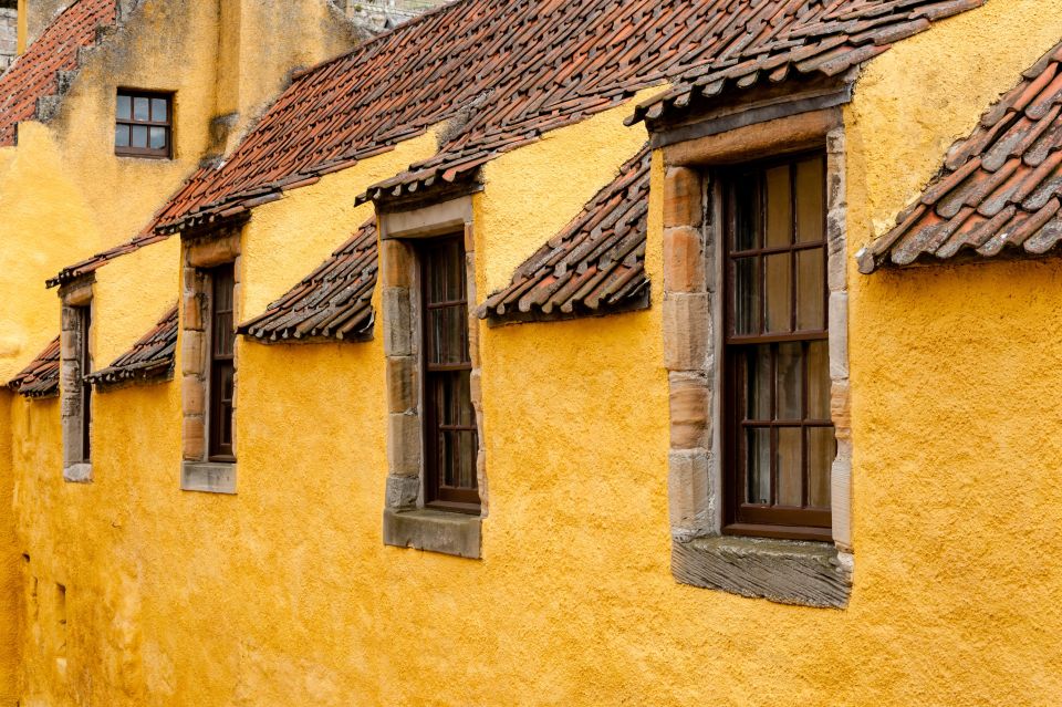 From Edinburgh: Outlander Adventure Day Tour with Entry - How This 8-Hour Outlander Tour Works from Edinburgh