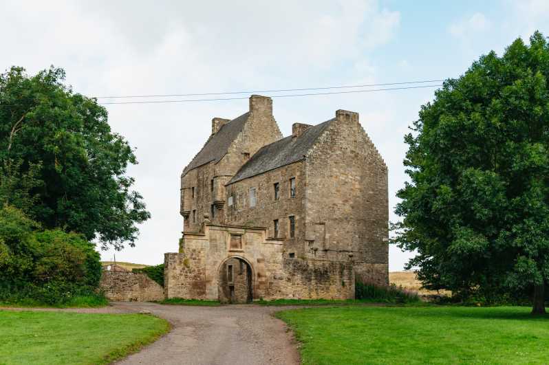 From Edinburgh: "Outlander" Filming Locations Explorer Tour - Key things I’d watch for before you go