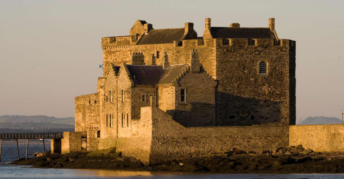 From Edinburgh: Outlander Full-Day Tour in Spanish - Blackness Castle: Fort William’s Outlander Identity