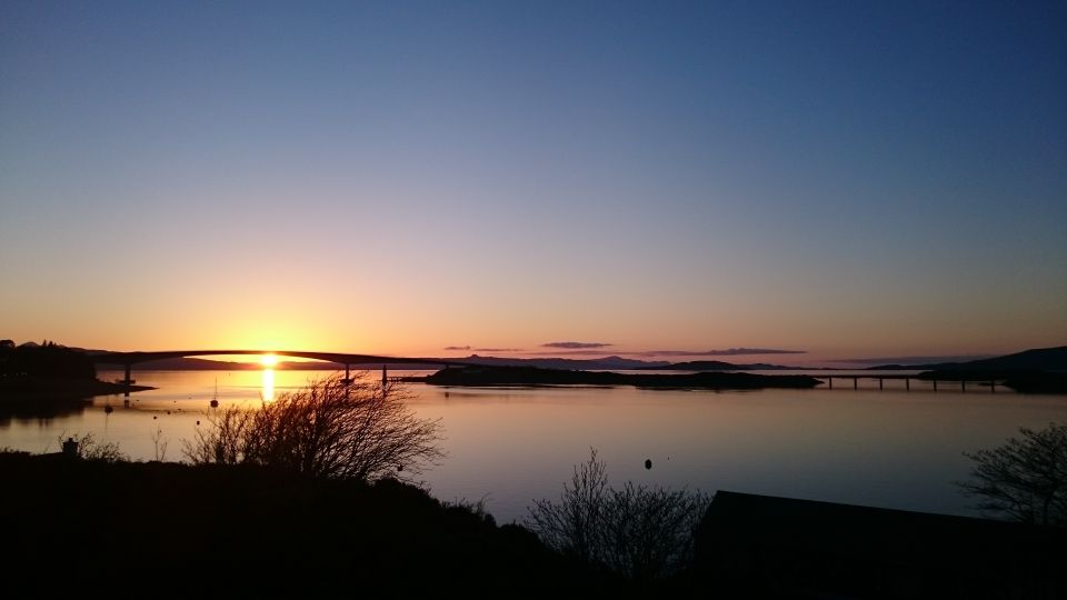 From Edinburgh: Scottish Highlands & Isle of Skye 5-Day Tour - Accommodation reality check: mostly praised, with one Skye caution