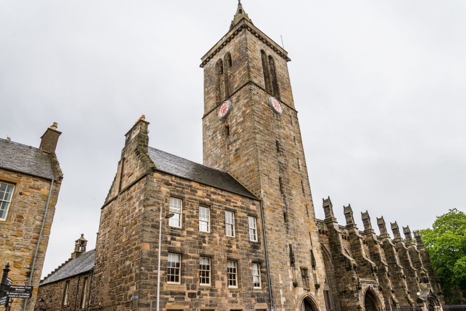 From Edinburgh: St Andrews & Fife's Fishing Villages - Falkland and the royal palace: where village charm meets TV-style wanderings