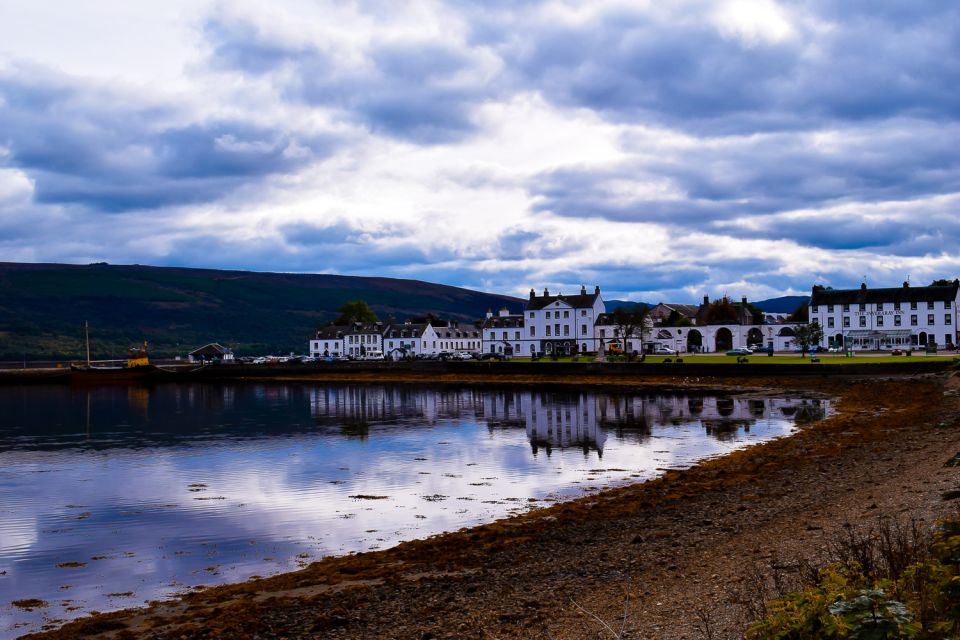 From Edinburgh: West Highland Lochs and Castles Day Trip - Comfort, timing, and what to pack for a long bus day