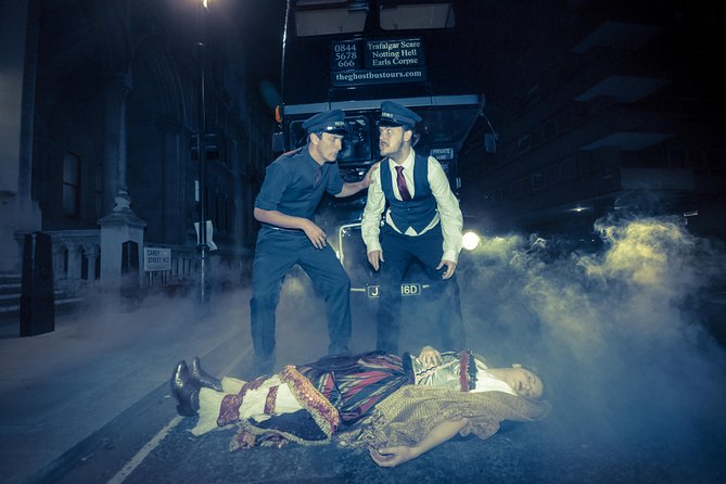 Ghost Bus Tour of Edinburgh - Holyroodhouse: When Power Meets Spooky Stories