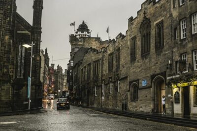 Ghost Tour in Edinburgh - Before You Go: Meeting at the Scotch Whisky Experience