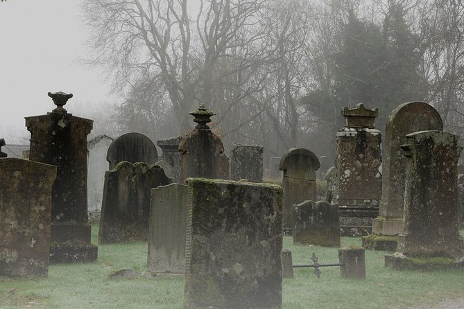 Ghosts, Mysteries, and Witches Tour - Ghosts at 6 p.m.: what the timing really does