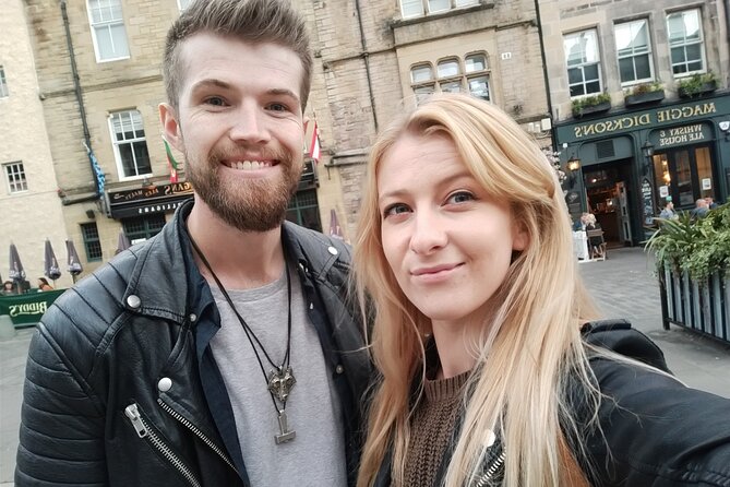 Ghosts of Edinburgh: Bloody Past Exploration Game and Tour - How the self-guided game works (and why offline is a big deal)
