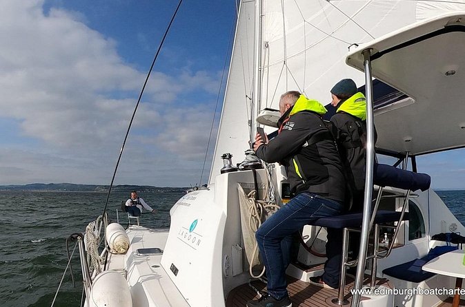 Half Day Sailing Trip - Who should book this Inchcolm sailing trip
