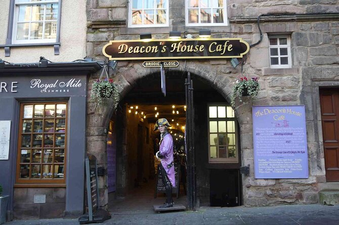 Highlights from the Royal Mile: A Self-Guided Audio Tour - Mercat Cross Punishments to Paisley Close: The Royal Mile’s Dark Thread