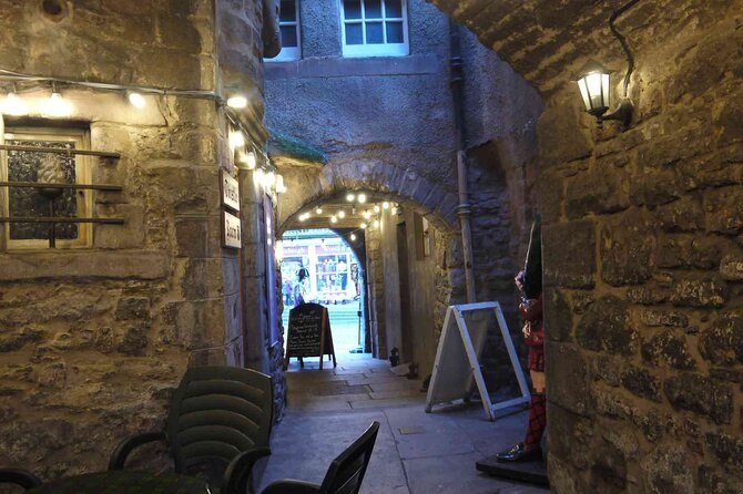 Highlights from the Royal Mile: A Self-Guided Audio Tour - Netherbow Port to Holyroodhouse: Ending in the Proper Place