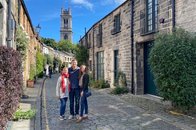 Historic Edinburgh and Rosslyn Chapel Full-Day Private Tour in a Premium Minivan - Edinburgh Castle without the usual time drag: optional fast-track touring