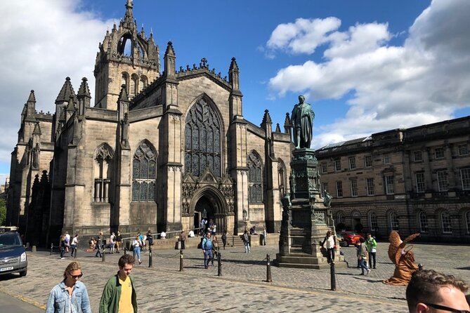 Historic Edinburgh and Rosslyn Chapel Full-Day Private Tour in a Premium Minivan - Who this tour fits best (and who should reconsider)