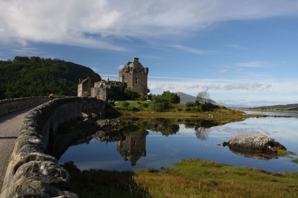 Isle of Skye and West Highlands: 4-Day Tour from Edinburgh - Fort William to Skye: Glenfinnan Viaduct and the Jacobite stop that hits differently