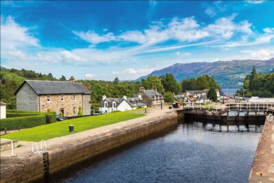 Loch Ness and the Highlands Experience Bus Tour from Edinburgh - The Morning Drive: Glencoe, Stirling Castle, and Wallace Monument Moments