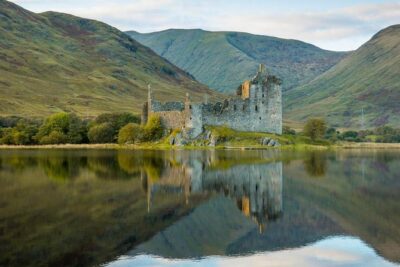 Loch Ness & Urquhart Castle Private Day Tour from Edinburgh - The road north: Forth Bridge views and Pitlochry’s Victoria vibe