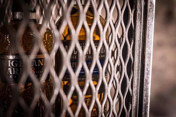 Luxury Whisky Tasting in Edinburgh's Underground Vaults | 90min - Comparing whiskies from Scotland’s regions without feeling lost