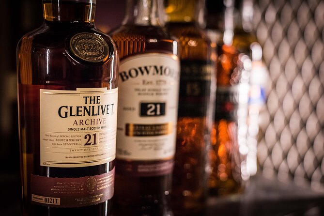 Luxury Whisky Tasting in Edinburgh's Underground Vaults | 90min - Entering The Lost Close: what the start is really like