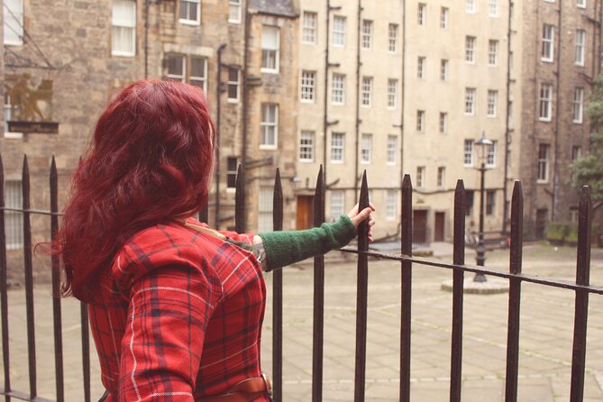 Magical Walking Tour in Edinburgh - Greyfriars kirkyard: where haunted atmosphere meets specific tales