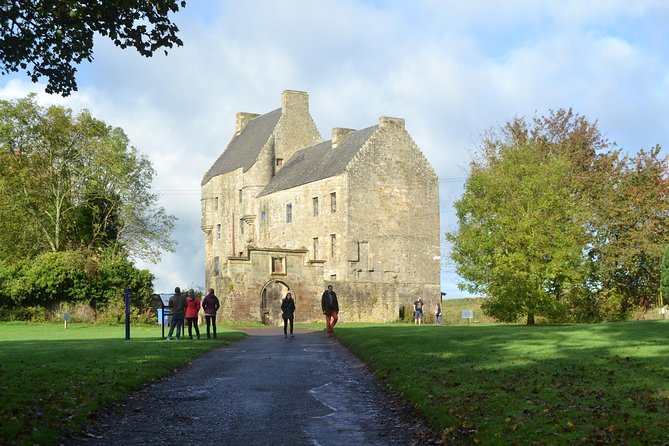 Outlander Film Locations Day Trip from Edinburgh - Pacing, comfort, and the small-group difference