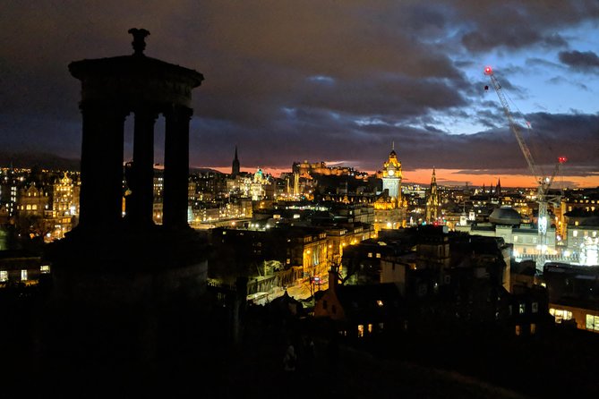 Panoramic Running Tour of Edinburgh - The Palace and the hanging stories: Edinburgh’s contrast at street-run speed