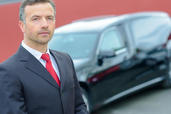 Private Airport transfer From or to Edinburgh airport (One way transfer) - Key points before you book