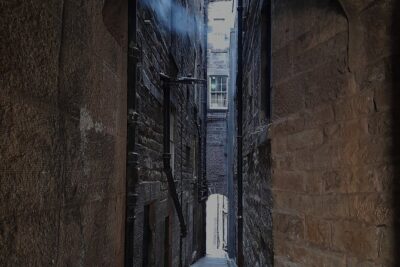 Private Dark History Tour: Eerie Edinburgh - The pace and timing: 1 hour 30 minutes that moves