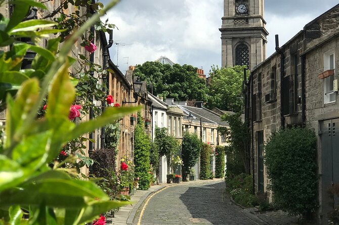 Private Edinburgh City 4-Hour Guided Tour in a black cab LEVC TX - New Town’s Georgian contrast and the Scottish Parliament stop