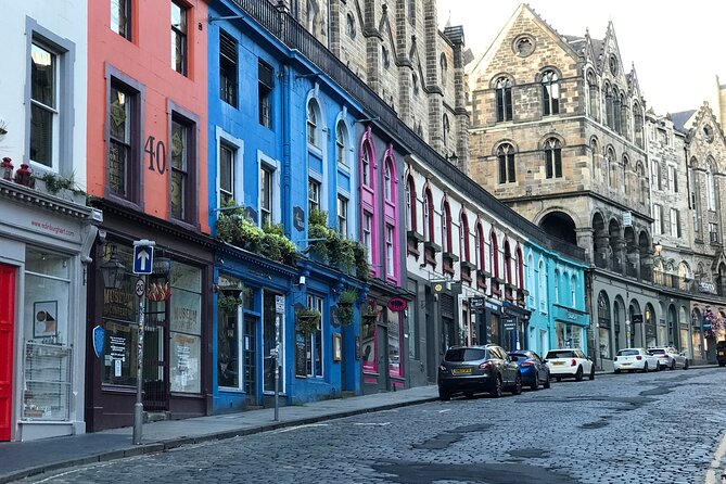Private Edinburgh City 4-Hour Guided Tour in a black cab LEVC TX - Royal Mile to Holyrood: the medieval spine in tight, useful stops