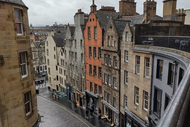 Private Edinburgh Full Day Guided Tour in a Black Cab LEVC TX - Grassmarket to New Town: how the city’s two faces connect