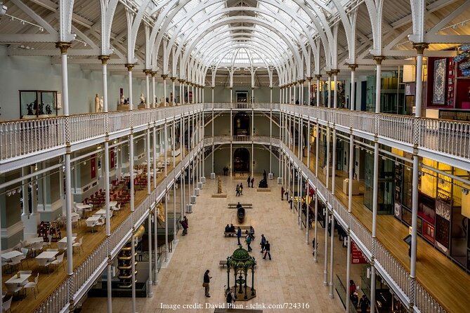 Private Full-Day Walking Tour in Edinburgh with Edinburgh Castle - New Town and its clean lines: Princes Street area