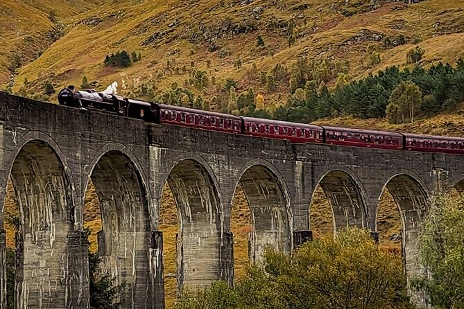 Private Harry Potter, Glenfinnan Viaduct, Highland Edinburgh Tour - Glenfinnan Viaduct and the Jacobite Train Crossing: How the Timing Works