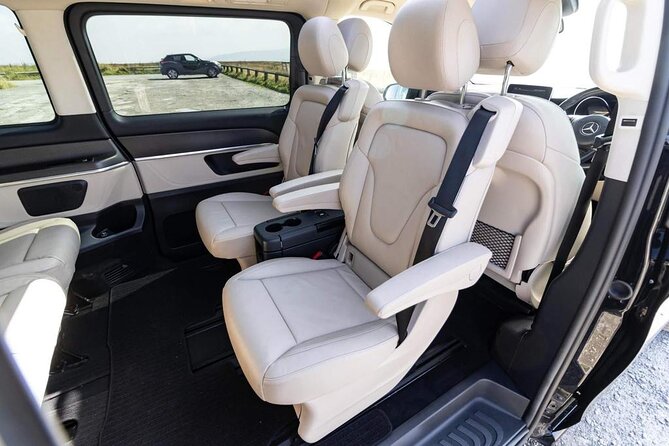 Private luxury transfer from Edinburgh Airport to Edinburgh - Drop-off at hotels and tricky Edinburgh addresses