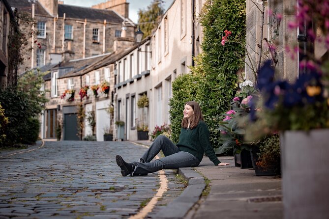 Private Photoshoot in Edinburgh with a Professional Photographer - Price and Value: What $289.37 Per Group Really Buys
