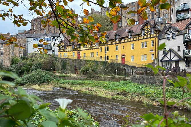 Private Royal Mile Walking Tour - Hidden mansions and the Esplanade view for a change of angle