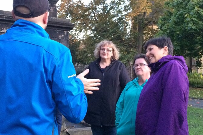 Private Royal Mile walking tour - Discover the history of our most famous street - The Royal Mile stretch: crime, proclamations, and civil war energy