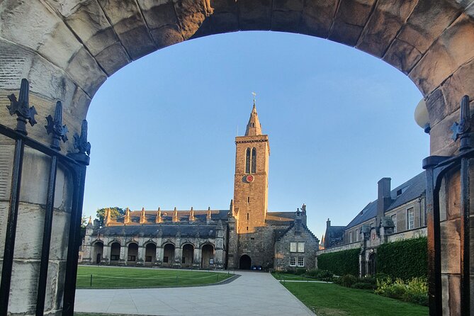 Private St Andrews Day Guided Tour-Personalised & Bespoke - How the guide, photos, and snacks make the day easier