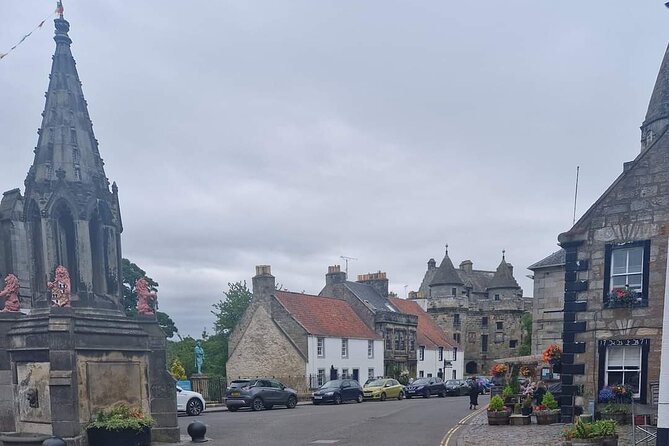 Private Travel to Outlander Filming Locations Across Scotland - Midhope Castle (Lallybroch): driveway-walk photos and 30 minutes with admission included