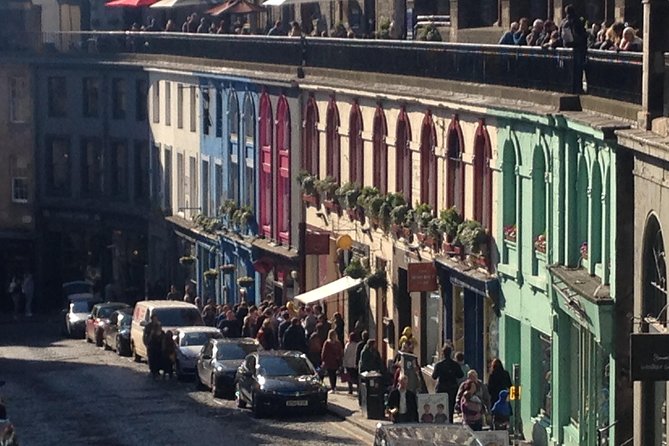 Private Walk: Edinburgh Old Town and New Town - Victoria Street to the Royal Mile: the in-between streets that make Edinburgh feel real