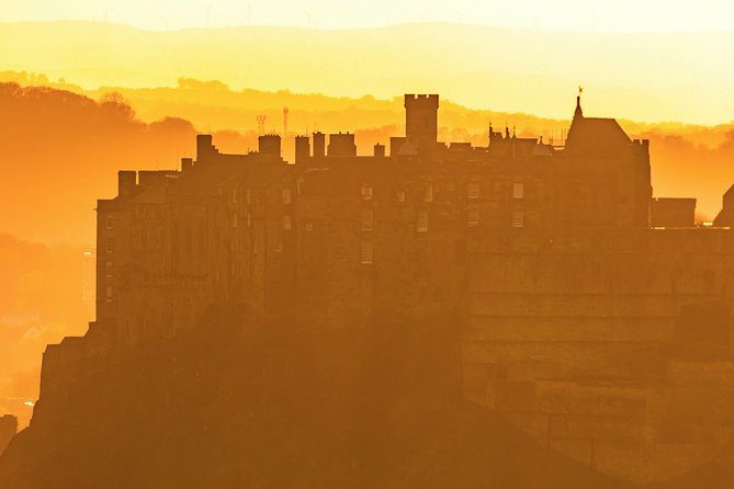 Private Walking Tour: Edinburgh Highlights, including entry to Edinburgh Castle - A Private Pace on the Royal Mile, Plus Castle Time