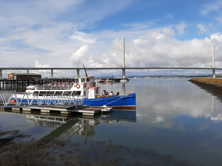 Queensferry: Firth of Forth Blackness Castle Cruise - A Queensferry cruise that turns big landmarks into memorable moments