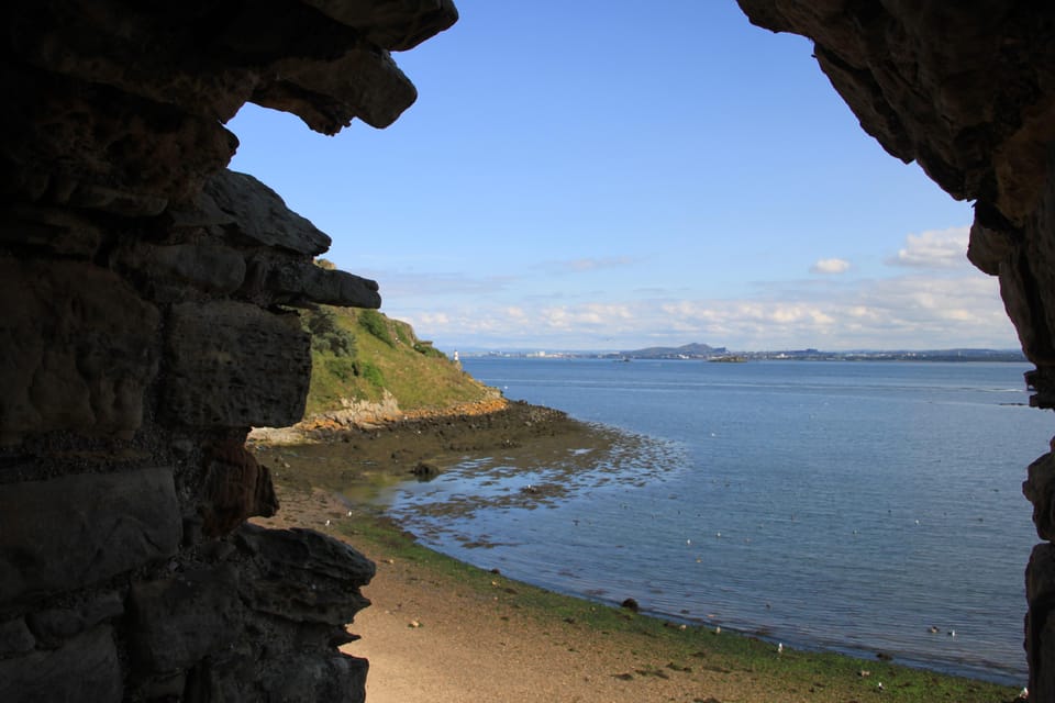 Queensferry: Sightseeing Cruise to Inchcolm Island - Weather, clothing, and small choices that matter